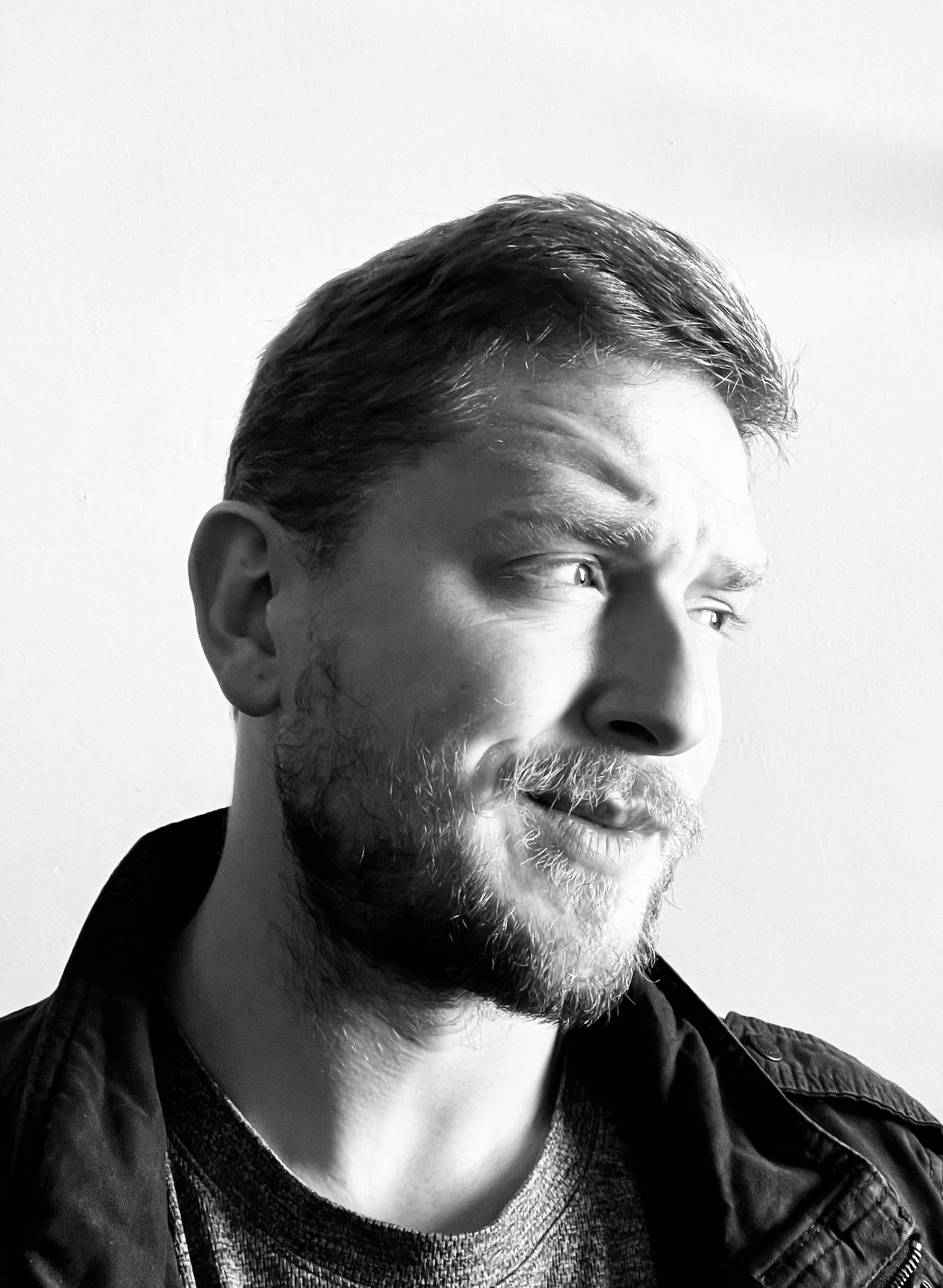 Portrait of Tim Testroet